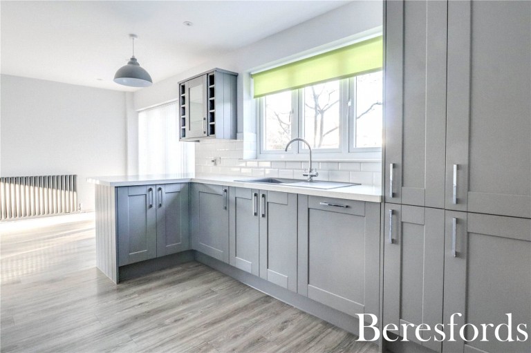 Images for The Paddocks, Ingatestone, Essex