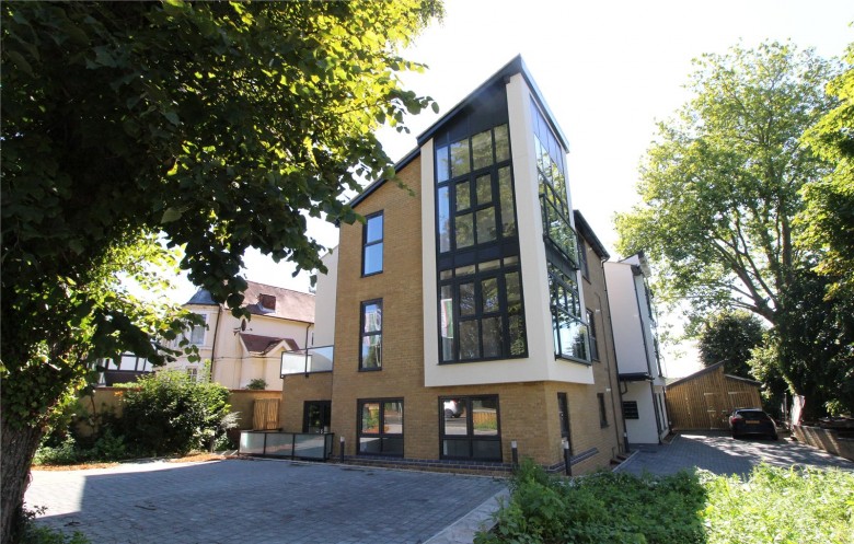 Click the photo for more details of Kavanaghs Road, Brentwood, Essex