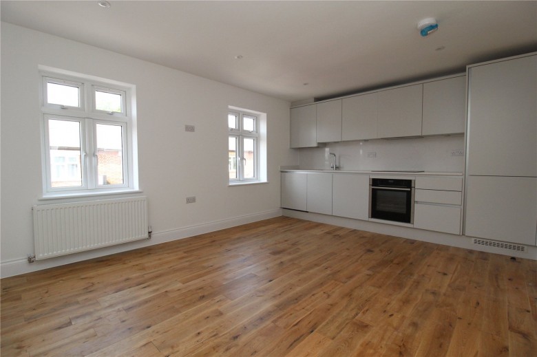 Click the photo for more details of Kings Road, Brentwood, Essex