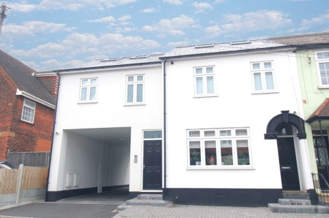 Click the photo for more details of Kings Road, Brentwood, Essex
