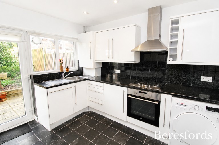 Images for The Furlongs, Ingatestone, Essex