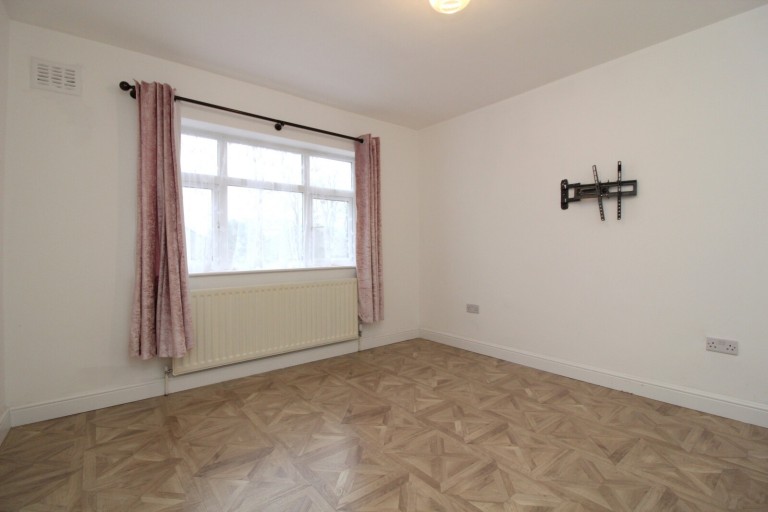 Images for Rushdene Road, Brentwood, Essex