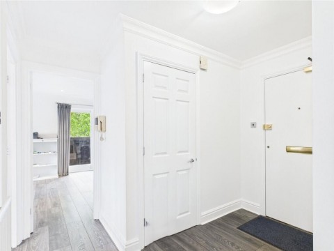 Click the photo for more details of Poplar Drive, Hutton, Brentwood, Essex