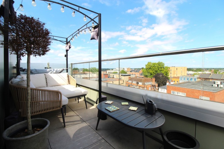 Click the photo for more details of Ingrave Road, Brentwood, Essex