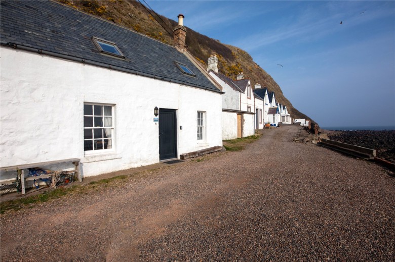 Click the photo for more details of Burnmouth, Eyemouth, Scottish Borders