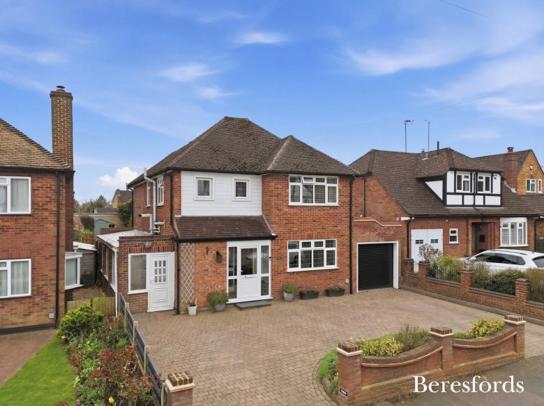 Click the photo for more details of Ingrave, Brentwood, Essex