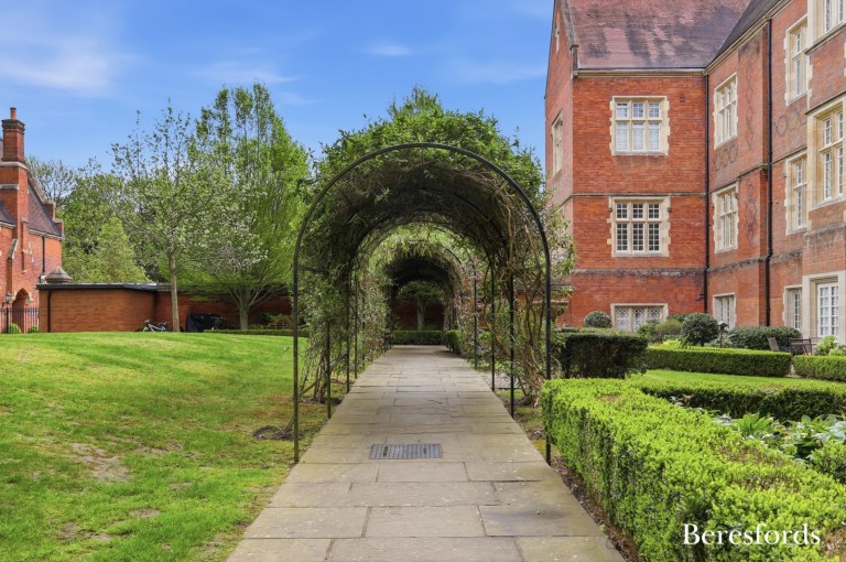 Images for The Galleries, Warley, Essex