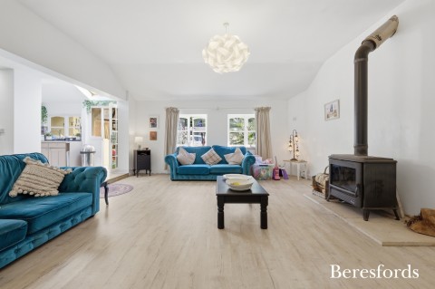 Click the photo for more details of Ongar Road, Kelvedon Hatch, Essex