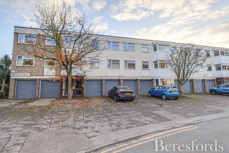 Click the photo for more details of Canterbury Way, Brentwood, Essex