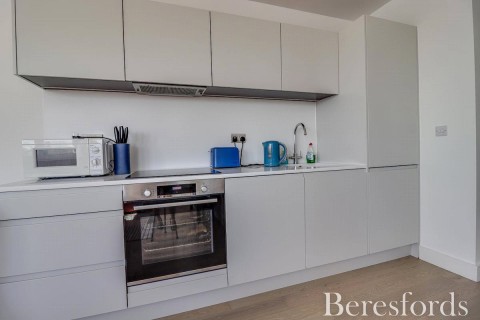 Click the photo for more details of New Road, Brentwood, Essex
