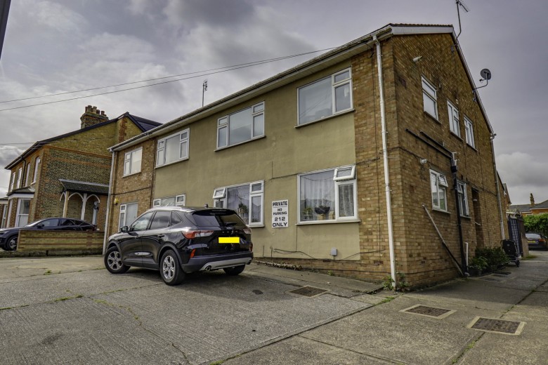 Click the photo for more details of Brentwood, Essex