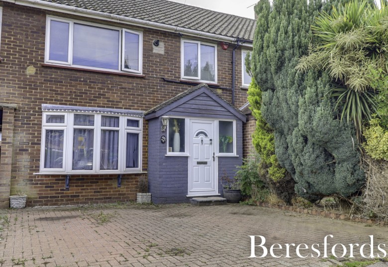 Click the photo for more details of Kelvedon Hatch, Brentwood, Essex