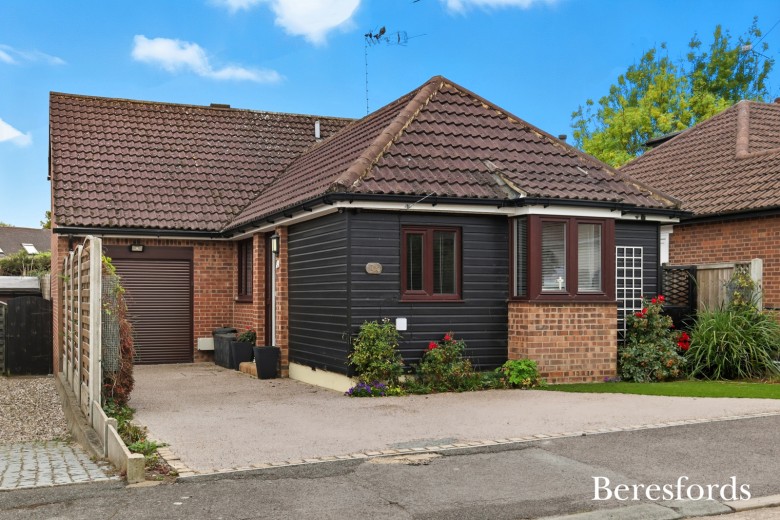 Click the photo for more details of Ingrave, Brentwood, Essex