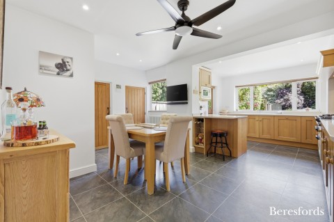 Click the photo for more details of Ingrave, Brentwood, Essex