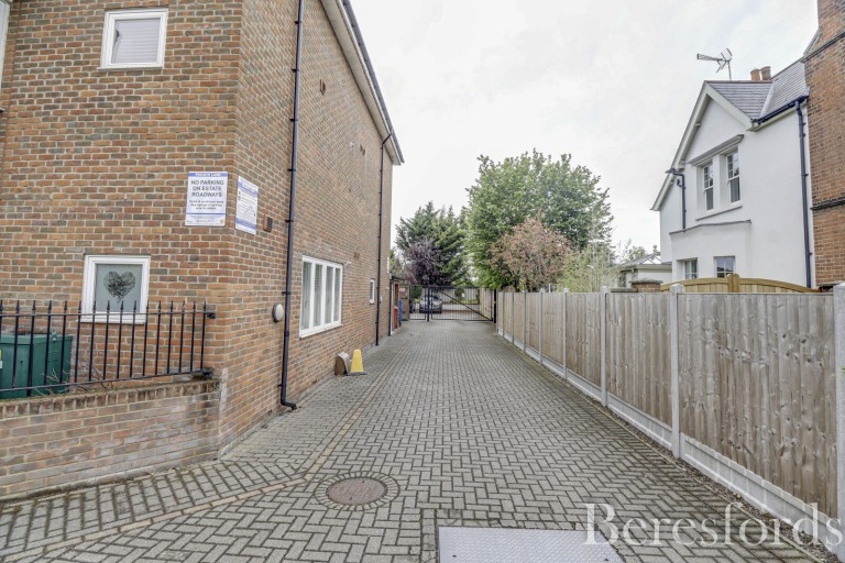 Images for Highland Avenue, Brentwood, Essex