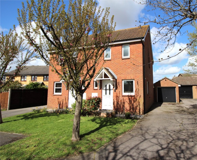 Click the photo for more details of Brompton Close, Billericay, Essex