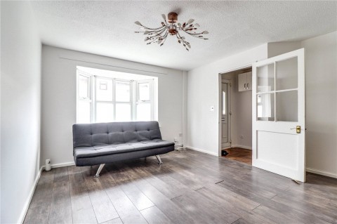 Click the photo for more details of New Waverley Road, Basildon, Essex