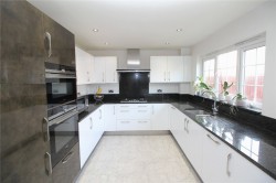 Images for Coulter Mews, Billericay, Essex