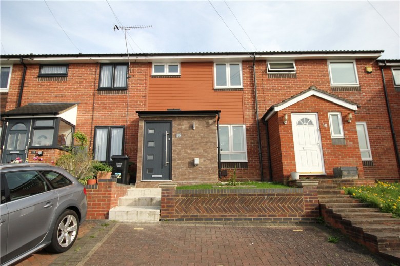 Click the photo for more details of The Foxgloves, Billericay, Essex