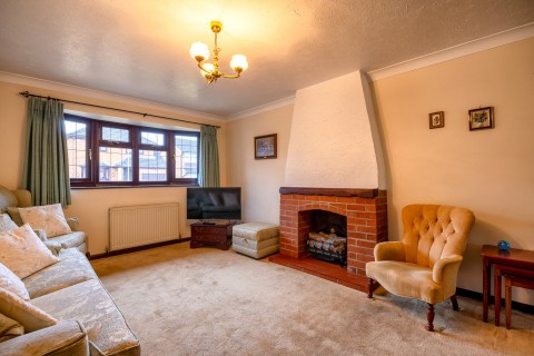 Click the photo for more details of The Warren, Billericay, Essex