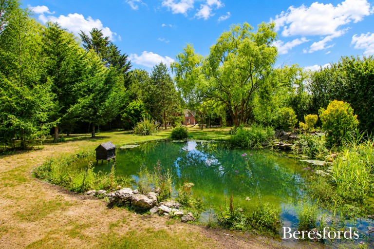 Images for Ramsden Bellhouse, Billericay, Essex