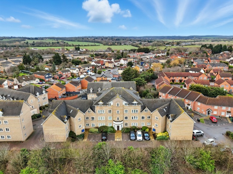 Click the photo for more details of Laindon, Basildon, Essex