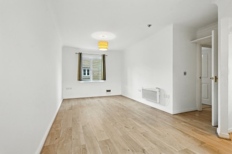 Click the photo for more details of Laindon, Basildon, Essex