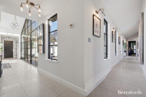 Click the photo for more details of Rayleigh, Essex