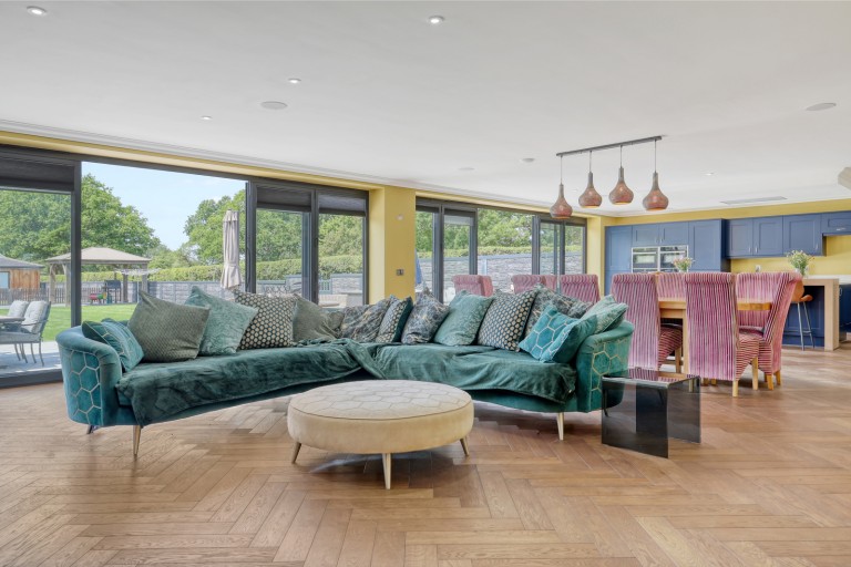 Images for Ramsden Bellhouse, Billericay, Essex
