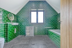 Images for Ramsden Bellhouse, Billericay, Essex