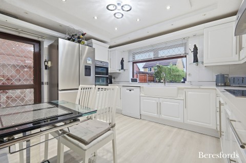 Click the photo for more details of Laindon, Basildon, Essex