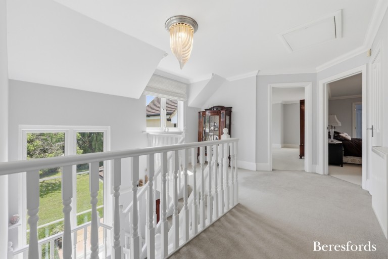 Images for Ramsden Bellhouse, Billericay, Essex