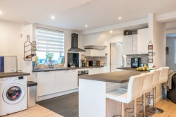 Images for Lodge Close, Fetcham, Surrey