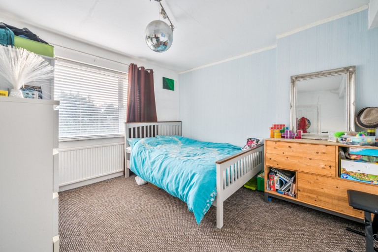 Images for Lodge Close, Fetcham, Surrey