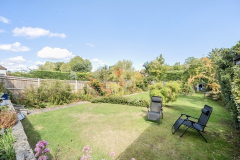 Click the photo for more details of Kennel Lane, Fetcham, Surrey