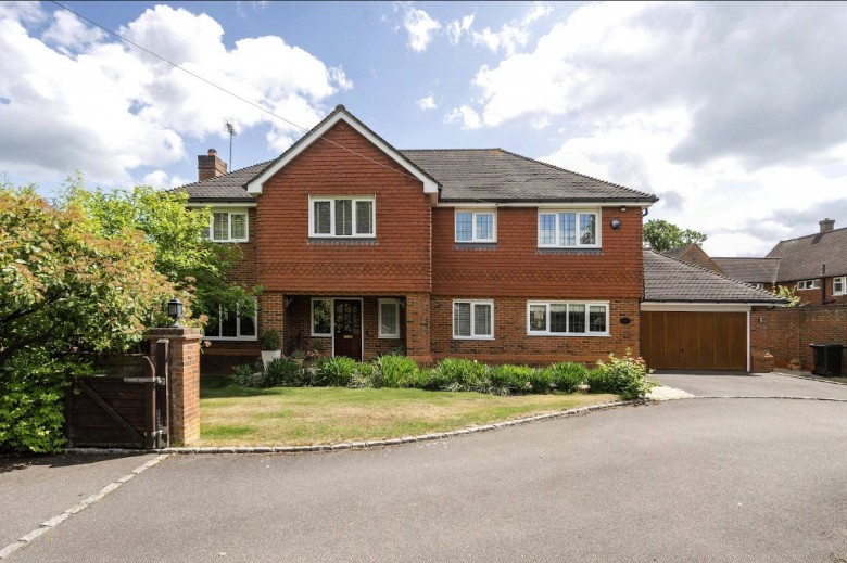 Click the photo for more details of Great Bookham, Leatherhead, Surrey