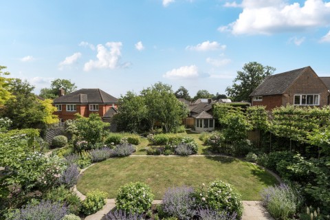 Click the photo for more details of Great Bookham, Leatherhead, Surrey
