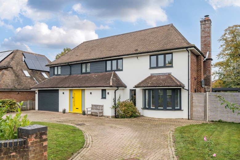 Click the photo for more details of Fiona Close, Great Bookham, Surrey