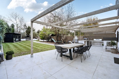 Click the photo for more details of Friars Orchard, Fetcham, Surrey