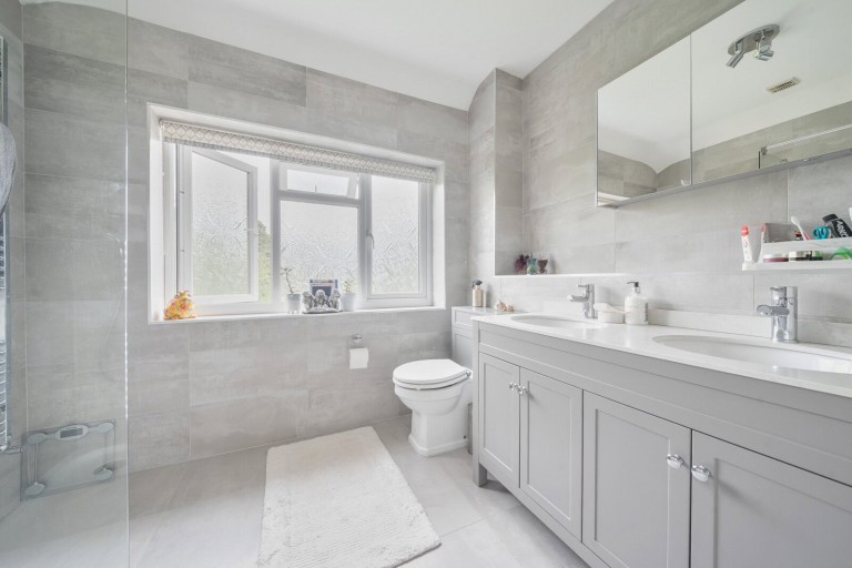 Images for Hawks Hill Close, Fetcham, Leatherhead