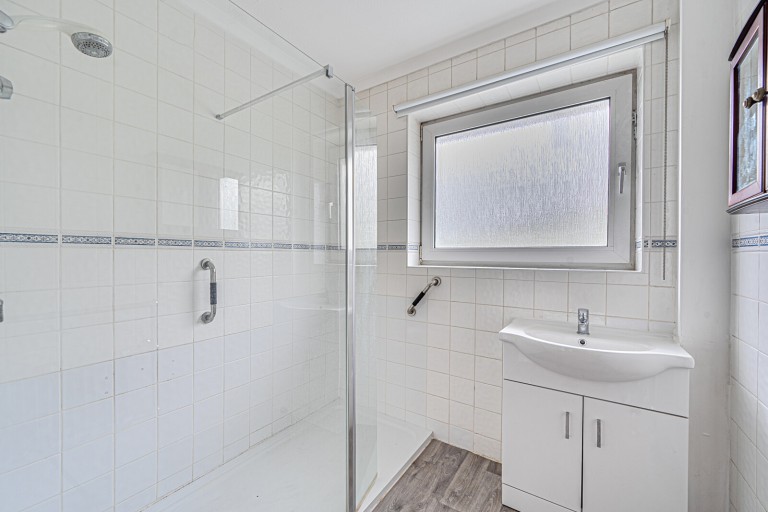 Images for Richmond Way, Fetcham, Surrey