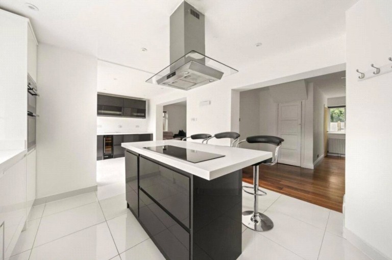 Images for Dirtham Lane, Effingham, Surrey