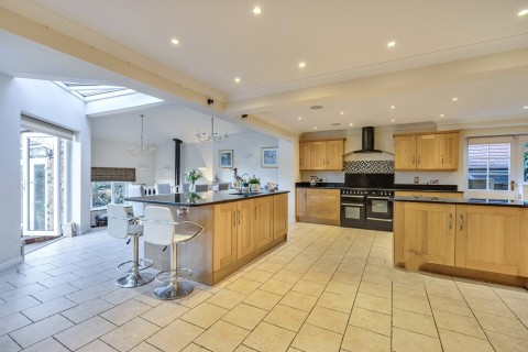 Click the photo for more details of Ridgelands, Fetcham, Surrey