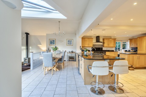 Click the photo for more details of Ridgelands, Fetcham, Surrey