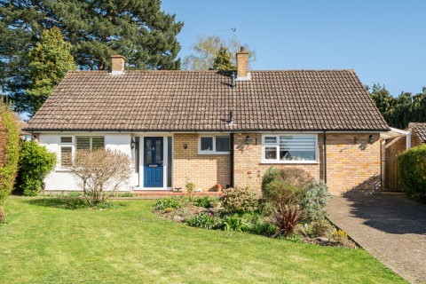 Click the photo for more details of Great Bookham, Leatherhead, Surrey