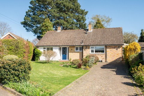 Click the photo for more details of Great Bookham, Leatherhead, Surrey