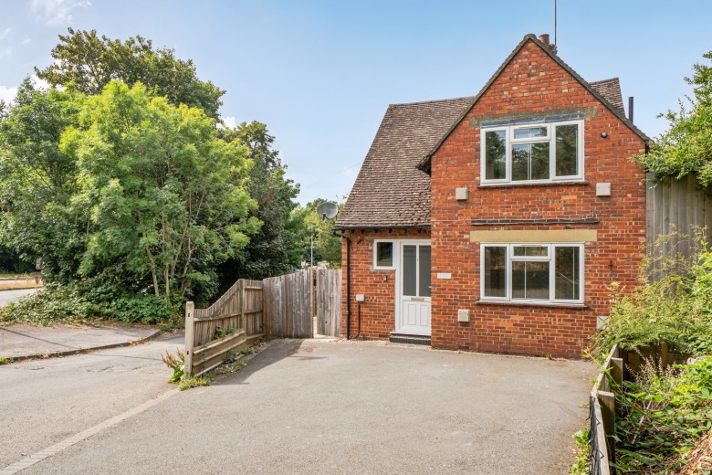 Click the photo for more details of Lower Kingswood, Tadworth