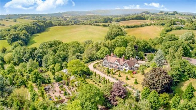 Click the photo for more details of Knighton-on-Teme, Tenbury Wells, Worcestershire