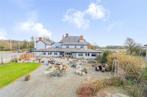 Click the photo for more details of Mortimers Cross, Leominster, Herefordshire