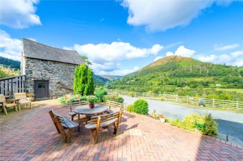 Click the photo for more details of Llangynog, Oswestry, Powys